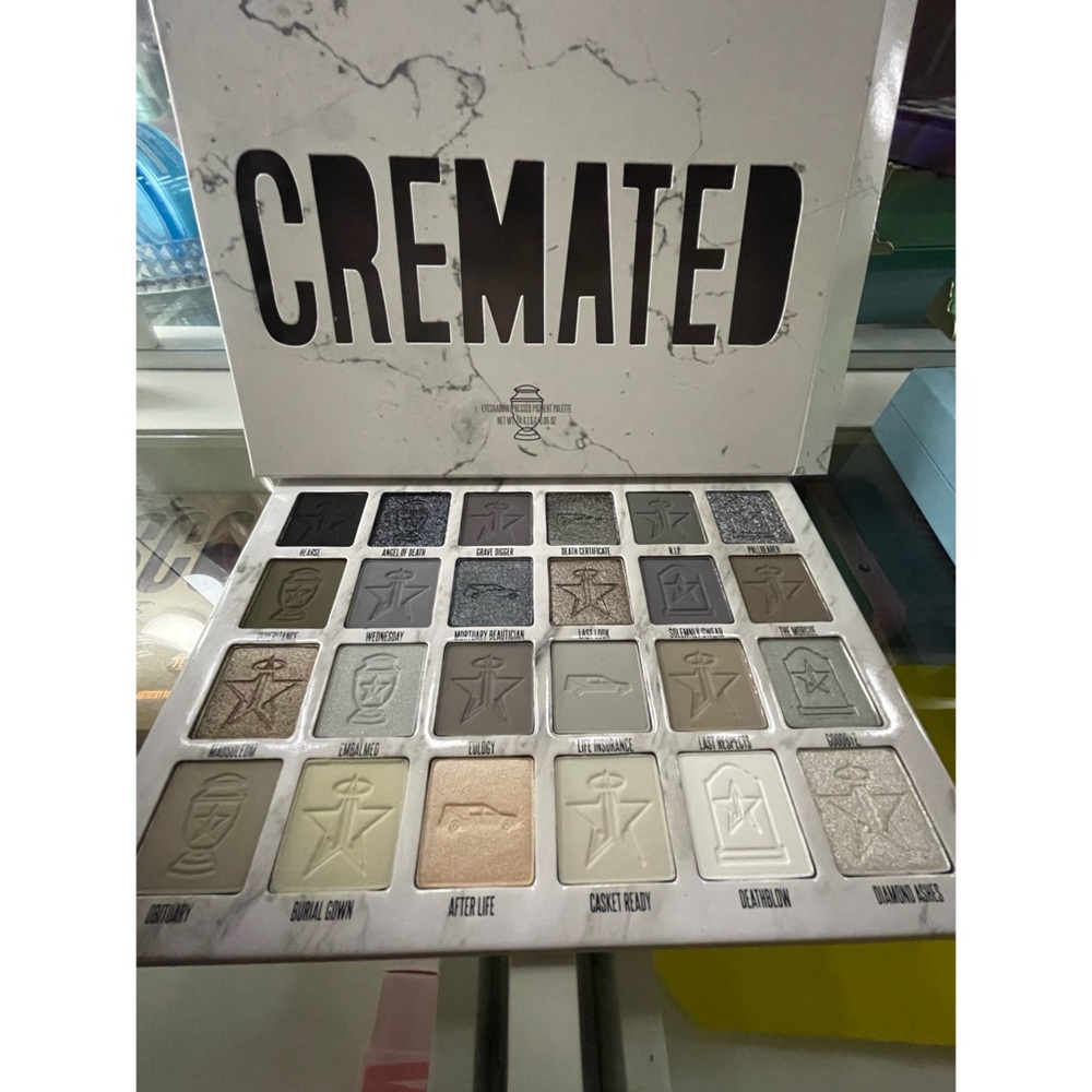 Cremated Artistry Palette. Jeffree Star Cosmetics.